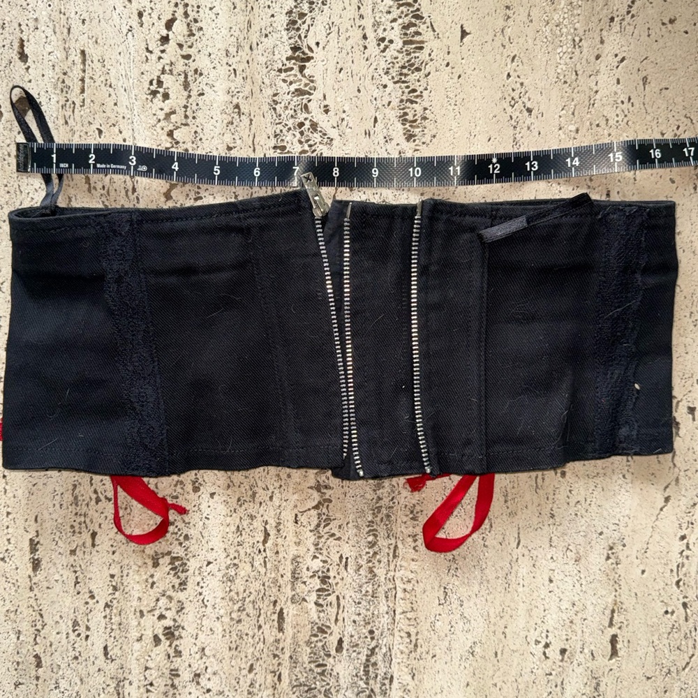 Tripp NYC Black and Red Lace-Up Corset Belt - Picture 6 of 7